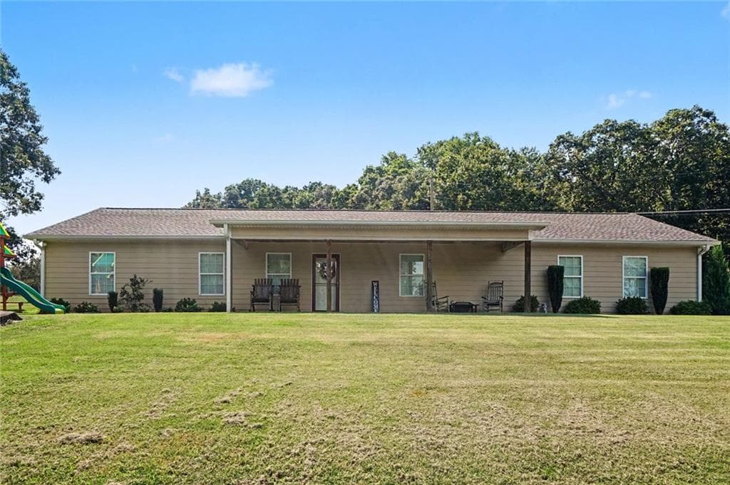 3 bedroom, 2 bathroom, 1,500 sq ft single family residence for sale at 958 Hale Road, Maysville, GA 30558