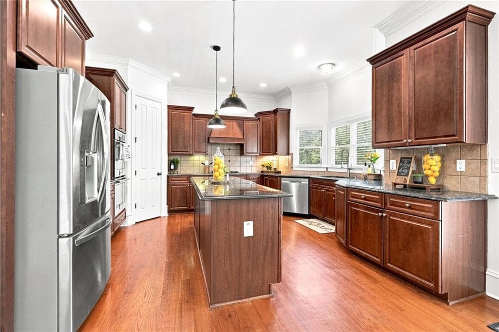5 bedroom, 6 bathroom, 3,888 sq ft single family residence under contract at 1904 Grandiose Court, Conyers, GA 30012 — photo 7