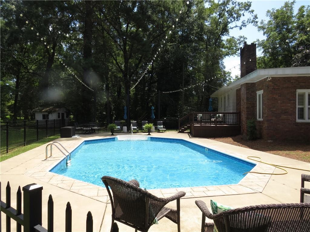 3 bedroom, 3 bathroom, 2,793 sq ft single family residence for sale at 440 N Cave Spring Street, Cedartown, GA 30125 — photo 9