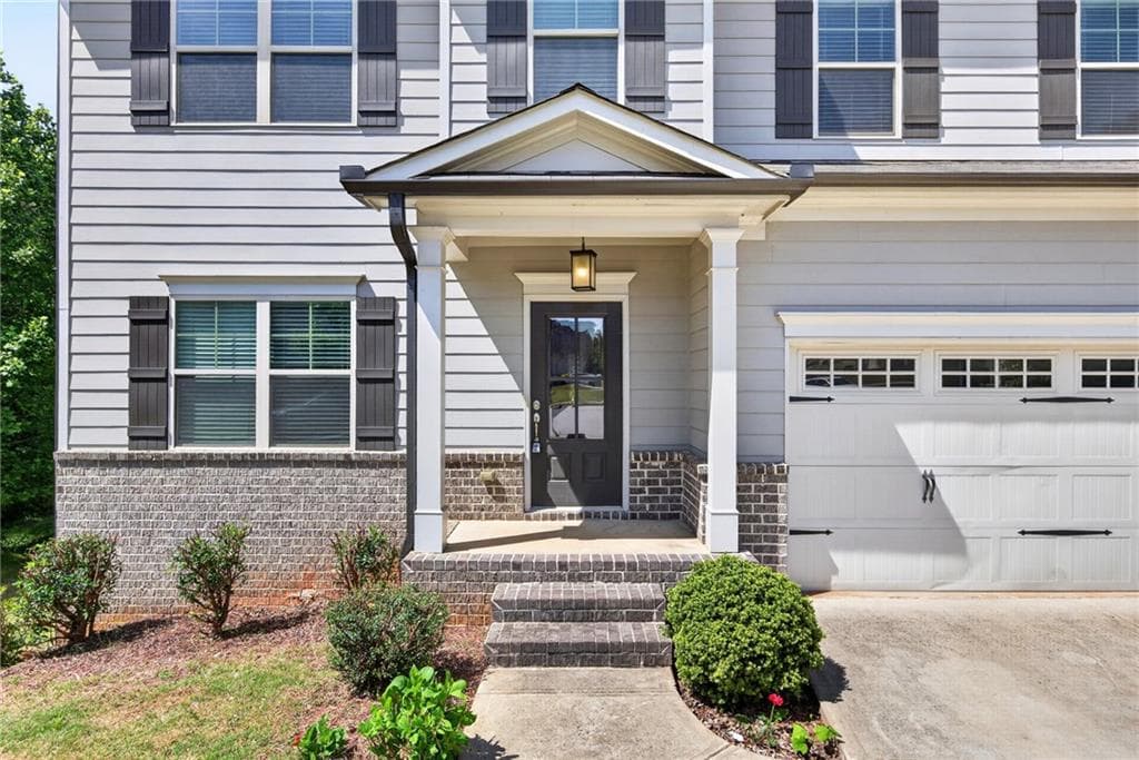 4 bedroom, 3 bathroom, 2,236 sq ft single family residence for sale at 4972 Cottonwood Trail, Gainesville, GA 30504 — photo 3