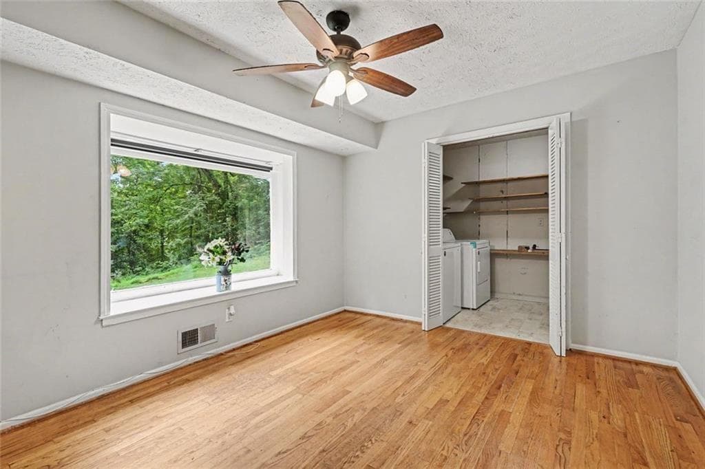 3 bedroom, 2 bathroom, 2,353 sq ft single family residence for sale at 2826 Manor Court, Snellville, GA 30078 — photo 10