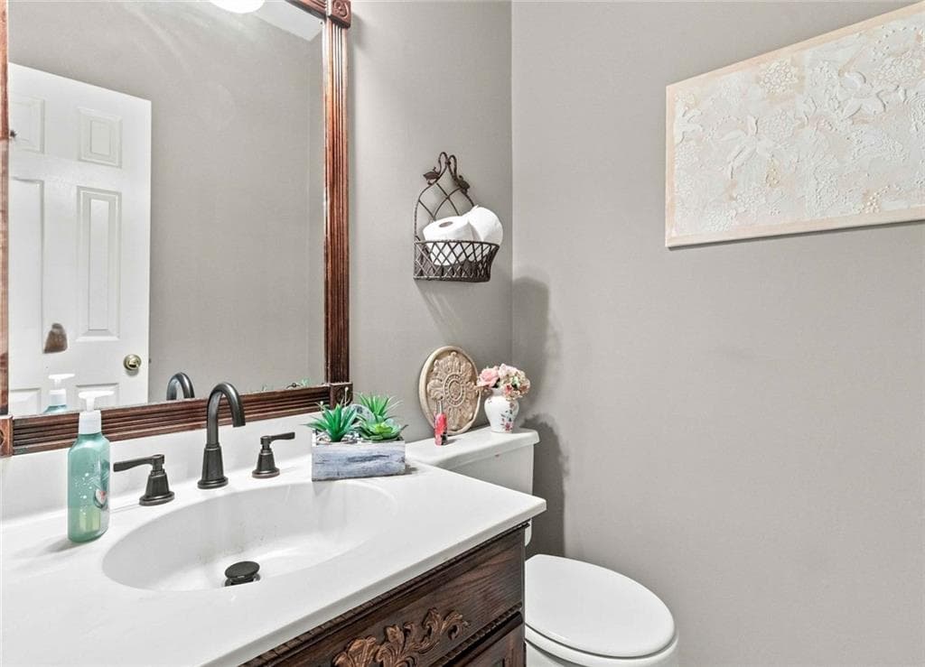 4 bedroom, 3 bathroom, 2,359 sq ft single family residence for sale at 1633 Brentwood Crossing, Conyers, GA 30013 — photo 8