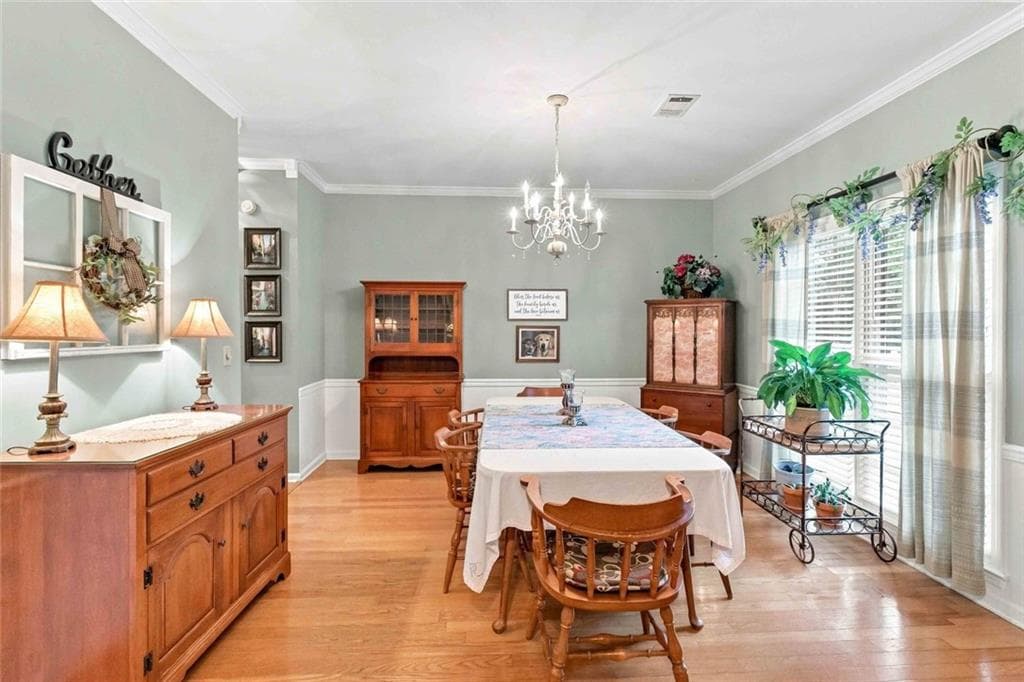 4 bedroom, 3 bathroom, 2,359 sq ft single family residence for sale at 1633 Brentwood Crossing, Conyers, GA 30013 — photo 10