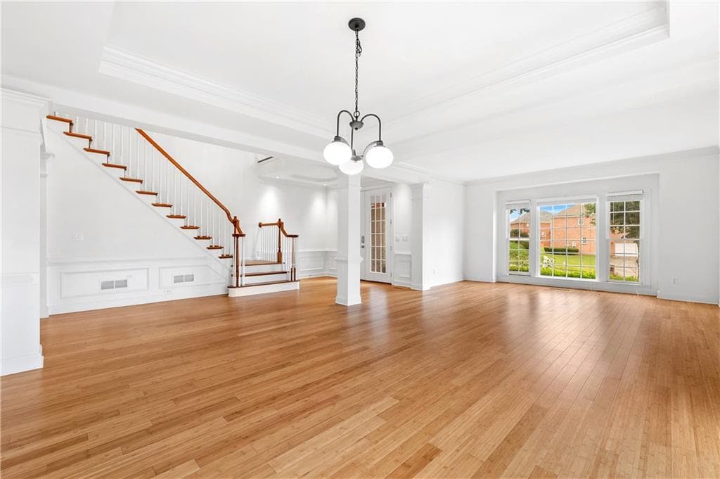 5 bedroom, 5 bathroom, 5,953 sq ft single family residence under contract at 911 Masters Walk, Stone Mountain, GA 30087 — photo 6