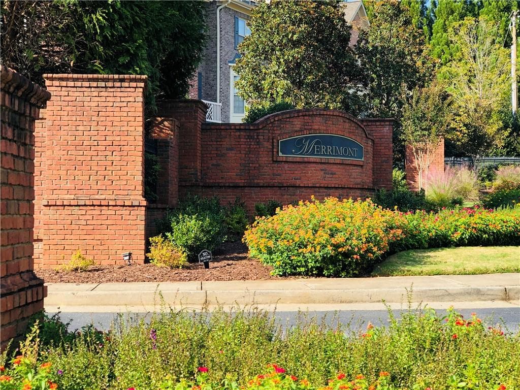 3 bedroom, 4 bathroom, 2,481 sq ft townhouse for rent at 10240 Billings Pointe, Alpharetta, GA 30022 for $2,950 a month — photo 2