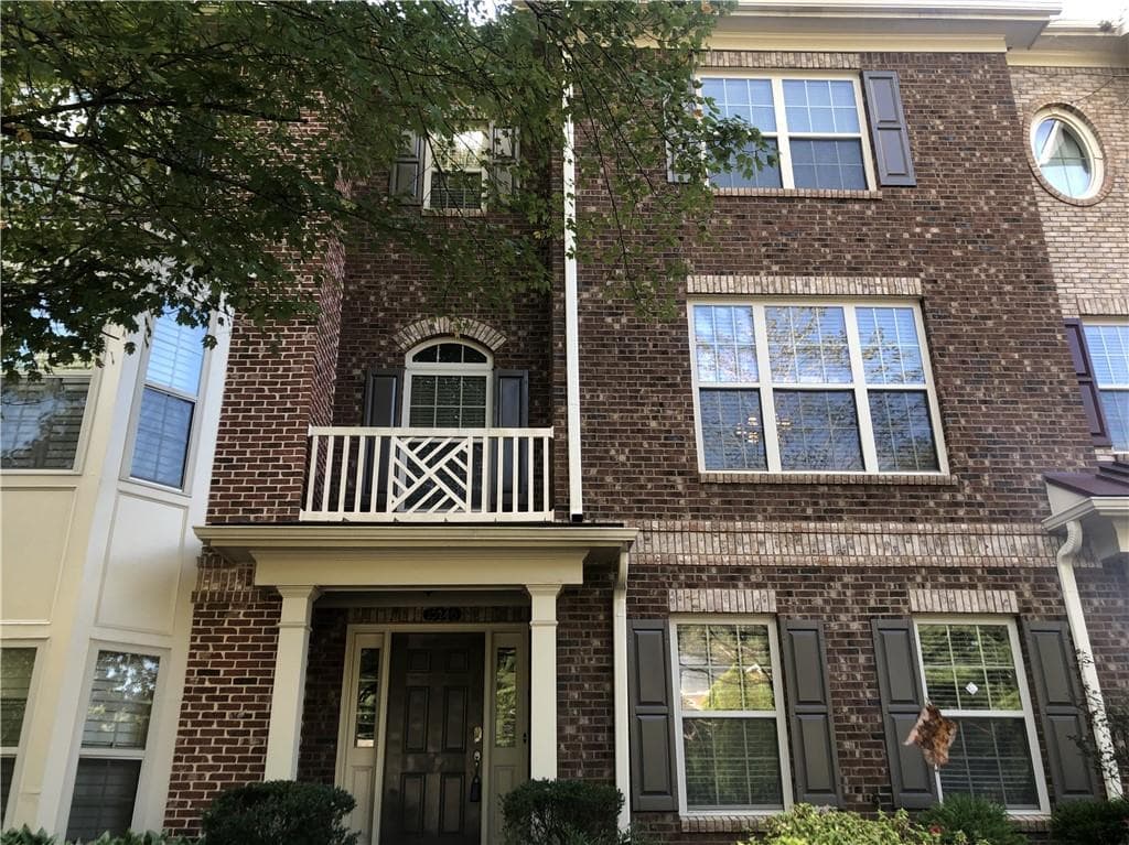 3 bedroom, 4 bathroom, 2,481 sq ft townhouse for rent at 10240 Billings Pointe, Alpharetta, GA 30022 for $2,950 a month — photo 5