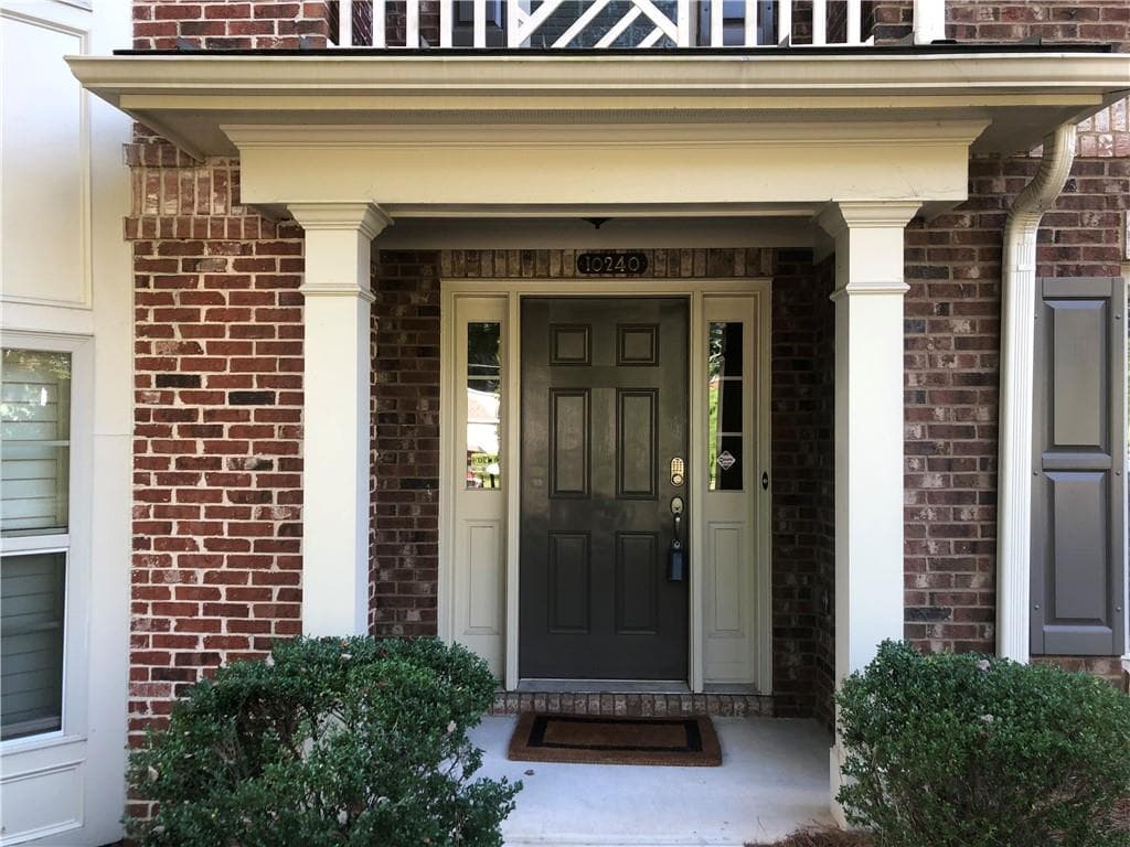 3 bedroom, 4 bathroom, 2,481 sq ft townhouse for rent at 10240 Billings Pointe, Alpharetta, GA 30022 for $2,950 a month — photo 6