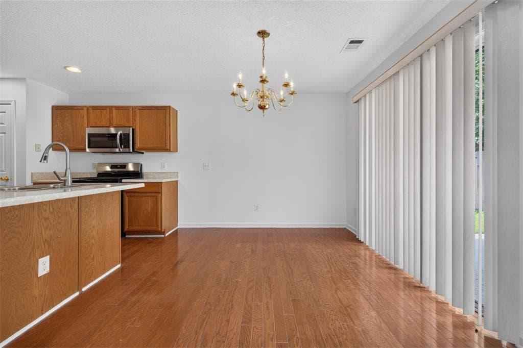 3 bedroom, 3 bathroom, 1,630 sq ft single family residence for sale at 3353 Sable Chase Lane, South Fulton, GA 30349 — photo 8