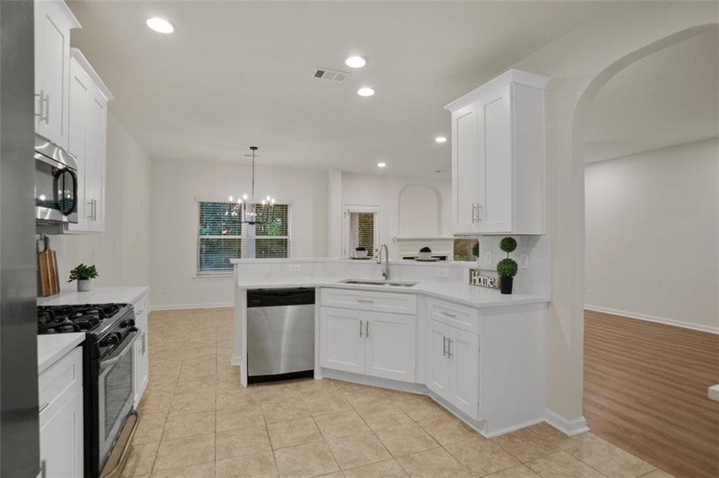 5 bedroom, 4 bathroom, 2,854 sq ft single family residence for sale at 924 Sublime Trail, Canton, GA 30114 — photo 10