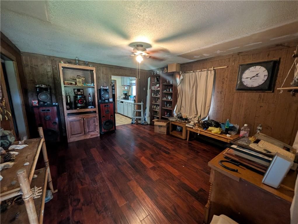 5 bedroom, 3 bathroom, 1,936 sq ft single family residence for sale at 144 Hales Landing Road, Bainbridge, GA 39817 — photo 10