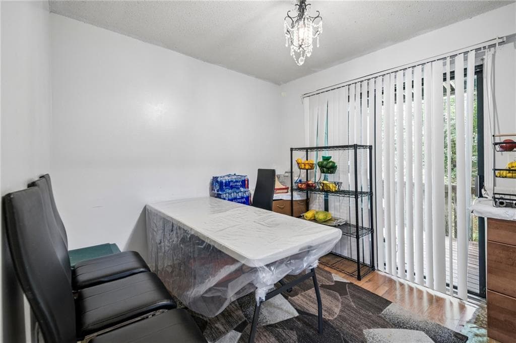 3 bedroom, 4 bathroom, 1,260 sq ft condominium for sale at 3615 Cobble Mill Lane, Clarkston, GA 30021 — photo 3