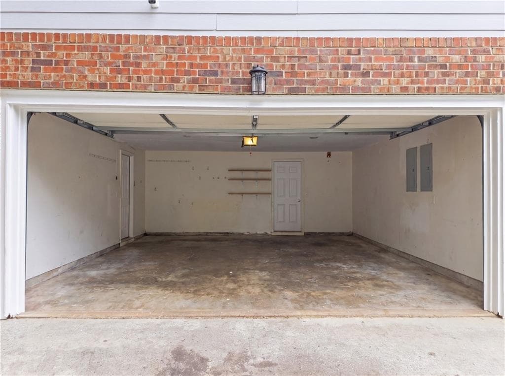 5 bedroom, 3 bathroom, 3,022 sq ft single family residence for sale at 4281 Meadow Drive, Duluth, GA 30096 — photo 4