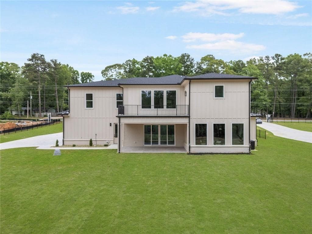 5 bedroom, 5 bathroom, 6,667 sq ft single family residence for sale at 210 Simonton Road, Lawrenceville, GA 30046 — photo 3