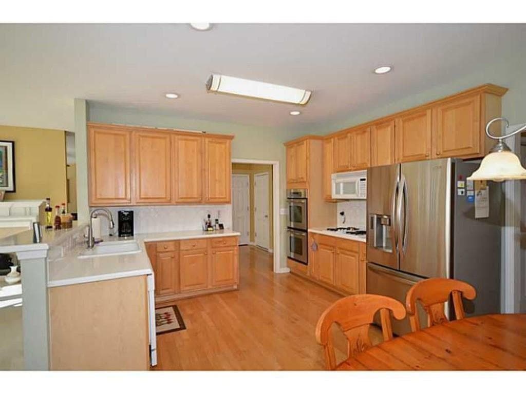 4 bedroom, 4 bathroom, 3,169 sq ft single family residence for rent at 2803 Stillwater Park Drive, Marietta, GA 30066 for $3,100 a month — photo 2