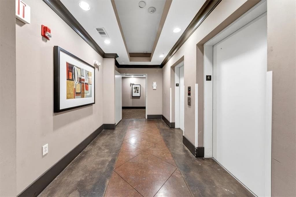 1 bedroom, 2 bathroom, 812 sq ft condominium for sale at 799 Hammond Drive 406, Sandy Springs, GA 30328 — photo 4