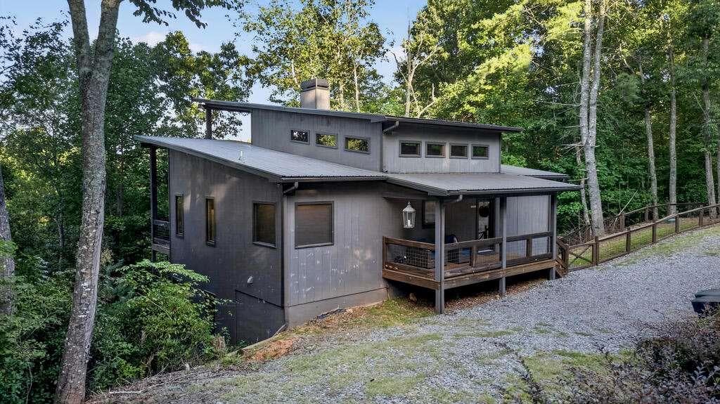 4 bedroom, 4 bathroom single family residence for sale at 78 Deer Crest Road, Blue Ridge, GA 30513 — photo 5