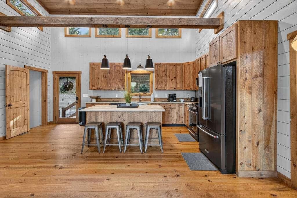 4 bedroom, 4 bathroom single family residence for sale at 78 Deer Crest Road, Blue Ridge, GA 30513 — photo 7