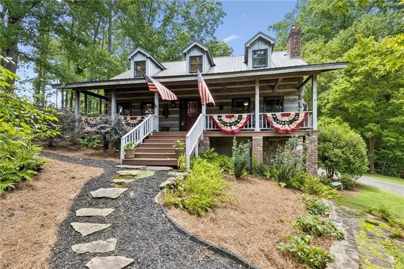 4 bedroom, 4 bathroom, 2,888 sq ft single family residence under contract at 1655 Rockdale Circle, Snellville, GA 30078 — photo 9
