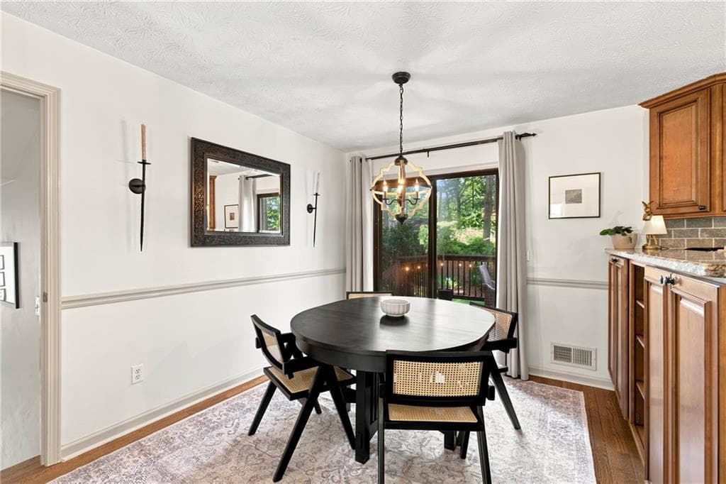 3 bedroom, 2 bathroom, 2,088 sq ft single family residence for sale at 1088 Oak Grove Circle, Lawrenceville, GA 30043 — photo 8