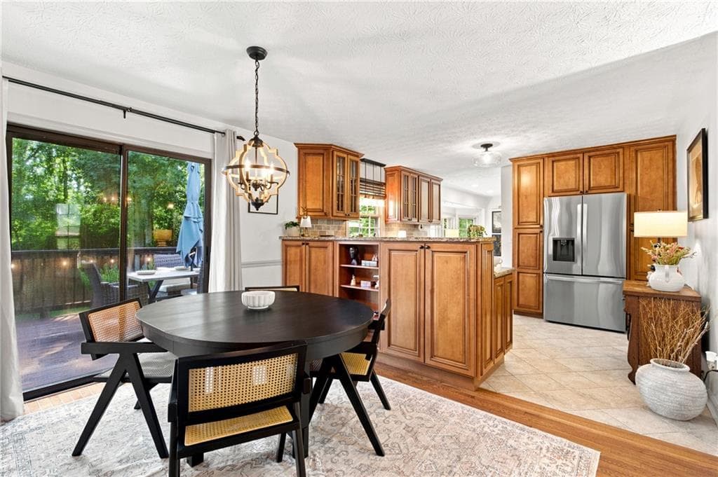 3 bedroom, 2 bathroom, 2,088 sq ft single family residence for sale at 1088 Oak Grove Circle, Lawrenceville, GA 30043 — photo 9