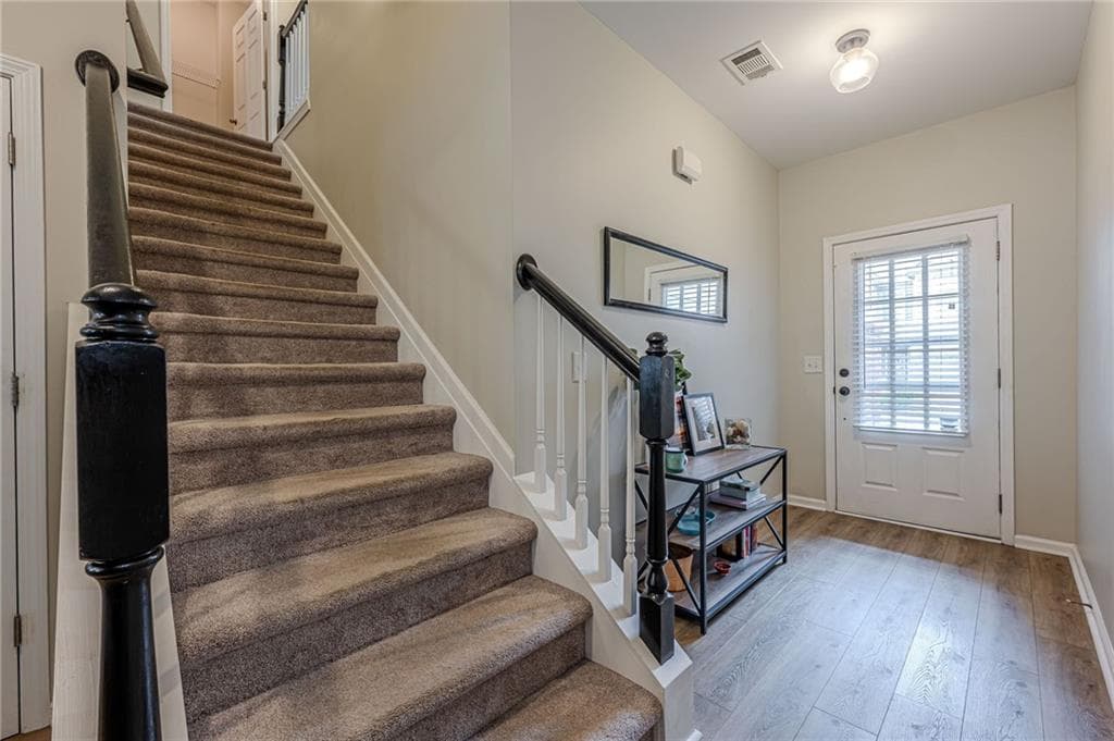 3 bedroom, 3 bathroom, 1,988 sq ft townhouse for sale at 1514 Dolcetto Trace, Kennesaw, GA 30152 — photo 8