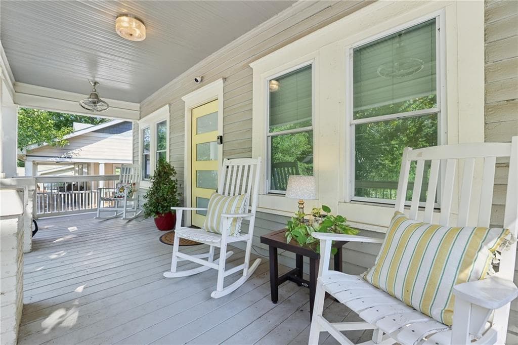 3 bedroom, 2 bathroom, 1,875 sq ft single family residence for sale at 1003 Parsons Street, Atlanta, GA 30314 — photo 3