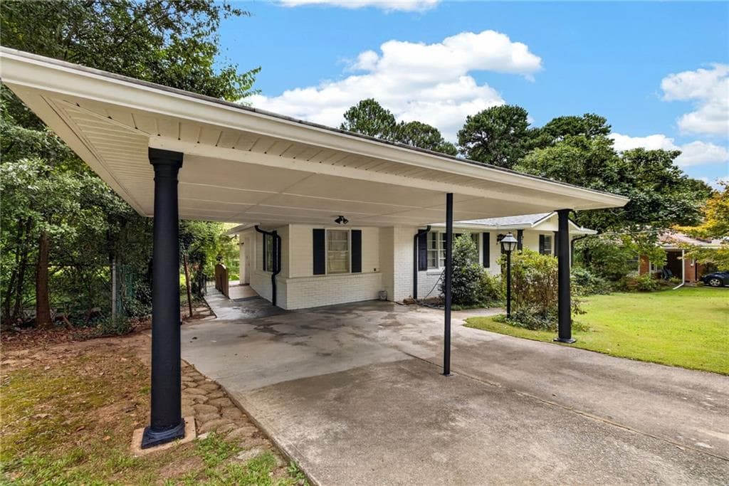 3 bedroom, 2 bathroom, 1,718 sq ft single family residence for sale at 349 Virginia Place, Marietta, GA 30067 — photo 7