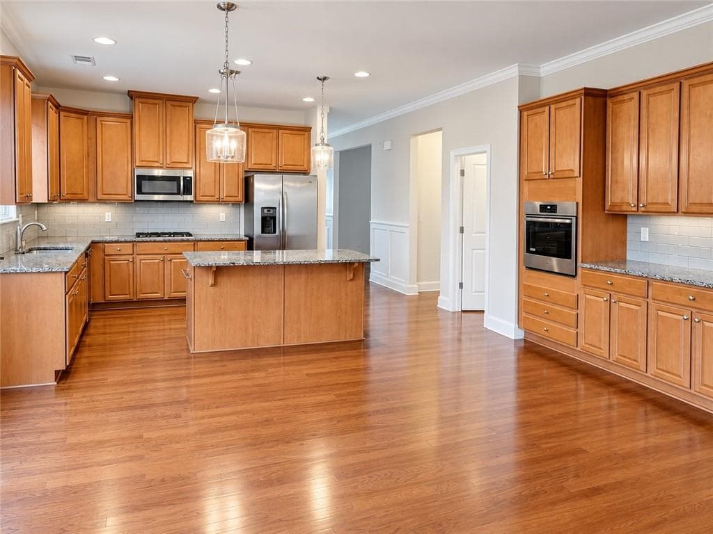 3 bedroom, 3 bathroom, 2,492 sq ft single family residence for sale at 1300 Bar Harbor Place, Lawrenceville, GA 30044 — photo 4