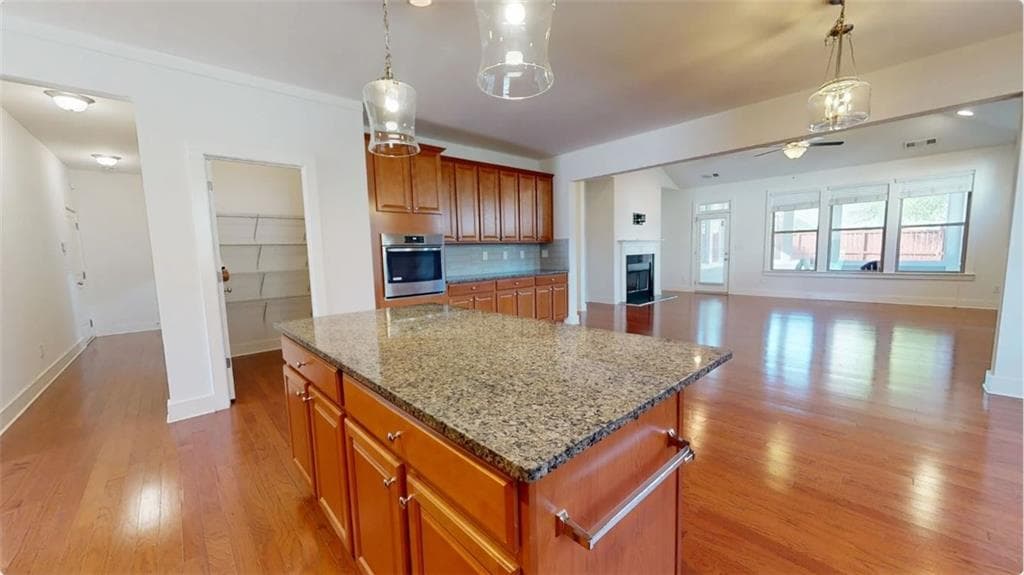 3 bedroom, 3 bathroom, 2,492 sq ft single family residence for sale at 1300 Bar Harbor Place, Lawrenceville, GA 30044 — photo 10