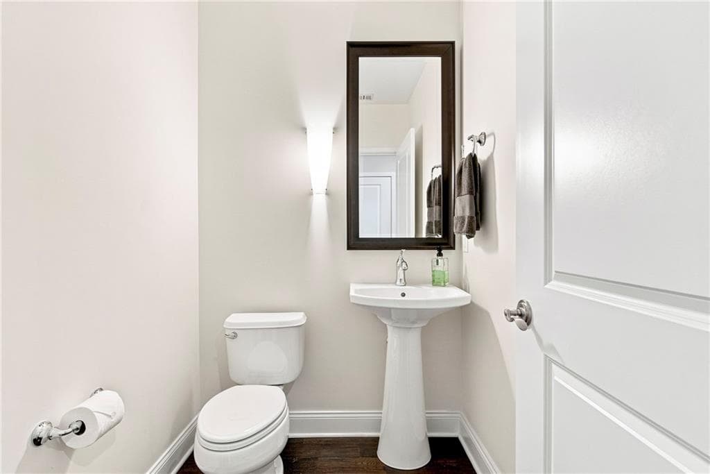 2 bedroom, 3 bathroom, 1,830 sq ft condominium for rent at 270 17th Street 1803, Atlanta, GA 30363 for $4,500 a month — photo 4