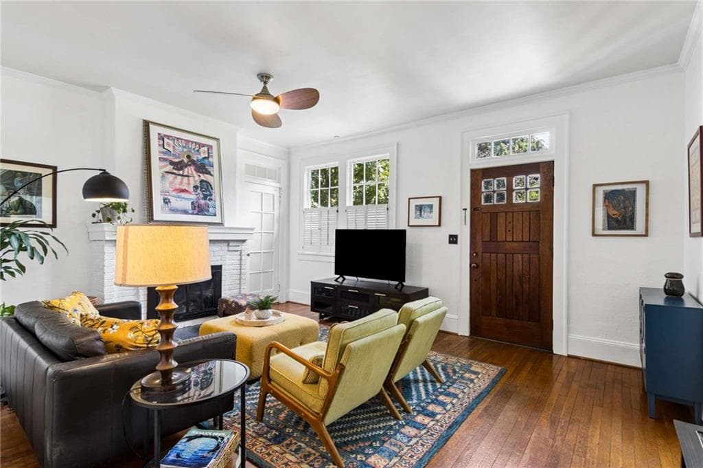 3 bedroom, 3 bathroom, 1,948 sq ft single family residence under contract at 239 W Benson Street, Decatur, GA 30030 — photo 4