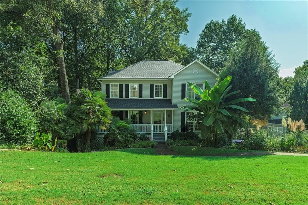 4 bedroom, 4 bathroom, 2,137 sq ft single family residence under contract at 330 Justin Drive, Woodstock, GA 30188 — photo 2