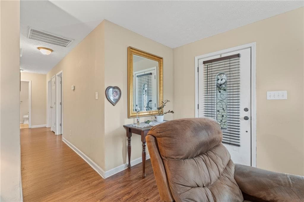 3 bedroom, 2 bathroom, 1,260 sq ft single family residence for sale at 56 Stonegate Drive, Cedartown, GA 30125 — photo 6