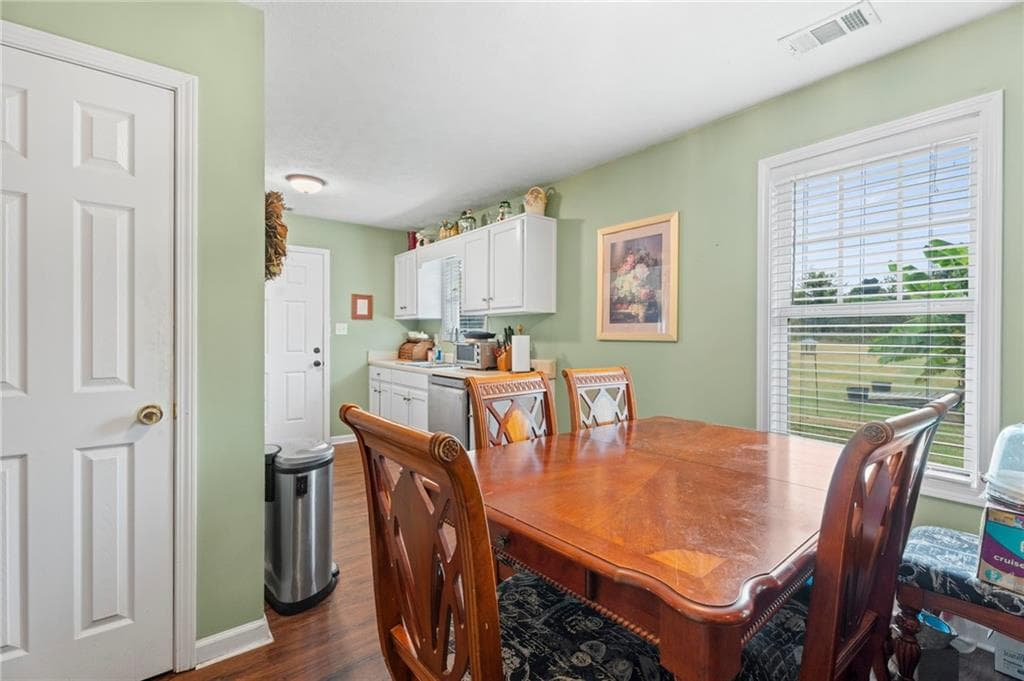 3 bedroom, 2 bathroom, 1,260 sq ft single family residence for sale at 56 Stonegate Drive, Cedartown, GA 30125 — photo 7