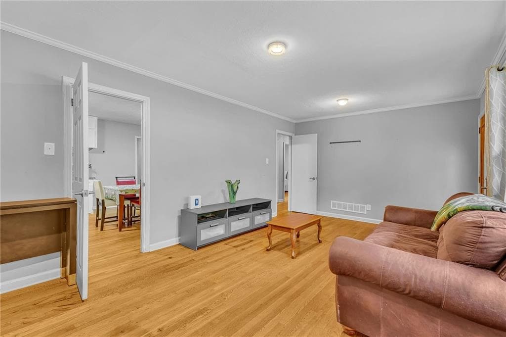 3 bedroom, 2 bathroom, 1,718 sq ft single family residence for sale at 349 Virginia Place, Marietta, GA 30067 — photo 10