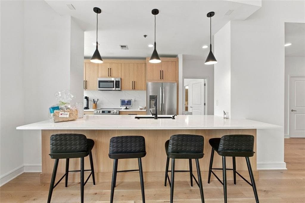 2 bedroom, 3 bathroom, 1,512 sq ft condominium for rent at 950 W Peachtree Street 2009, Atlanta, GA 30309 for $4,000 a month — photo 8
