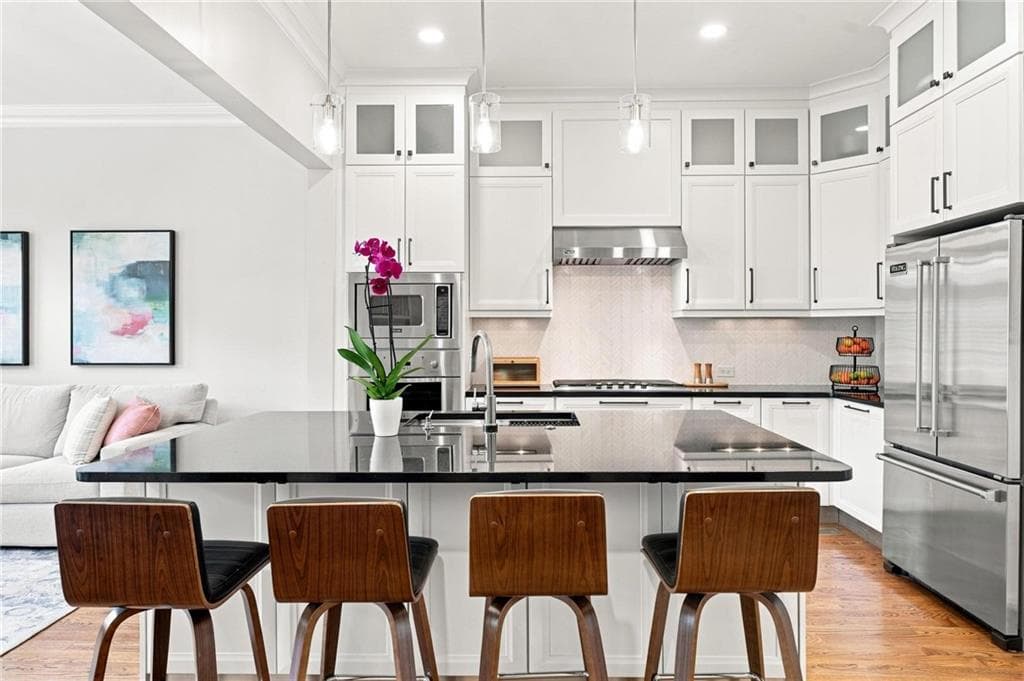 3 bedroom, 4 bathroom, 2,457 sq ft townhouse under contract at 9 Arbor Way Drive 9, Decatur, GA 30030 — photo 9