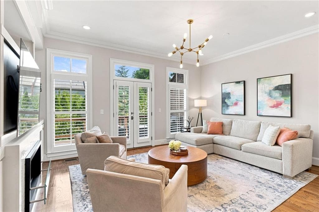 3 bedroom, 4 bathroom, 2,457 sq ft townhouse under contract at 9 Arbor Way Drive 9, Decatur, GA 30030 — photo 10