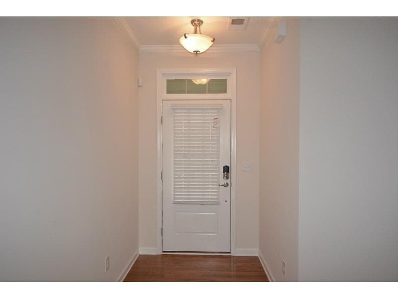 3 bedroom, 3 bathroom townhouse for rent at 2144 Greencrest Circle, Milton, GA 30004 for $2,650 a month — photo 2