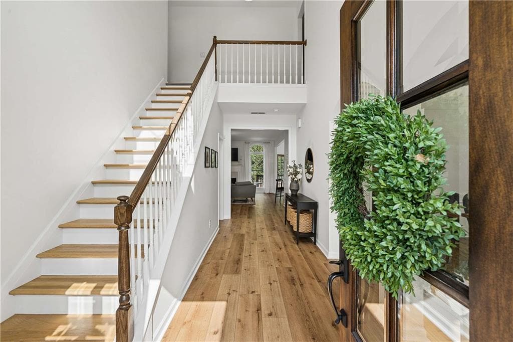 5 bedroom, 3 bathroom, 2,960 sq ft single family residence for sale at 5125 Hampton Bluff Court, Roswell, GA 30075 — photo 5