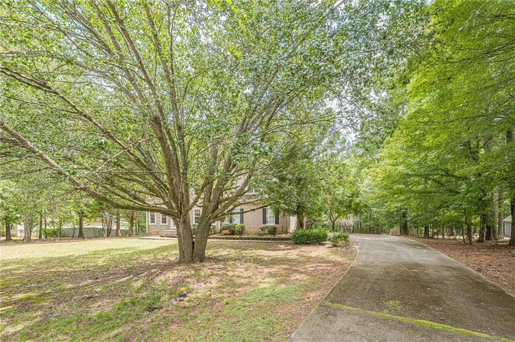 6 bedroom, 5 bathroom, 3,791 sq ft single family residence for sale at 46 Enclave Lane, Newnan, GA 30263 — photo 6
