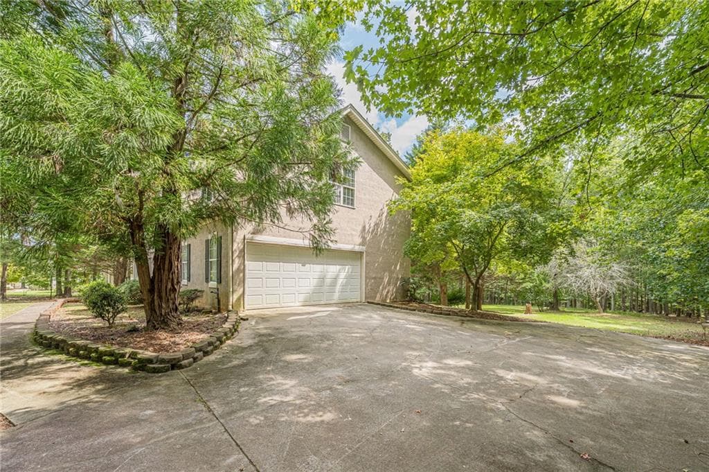 6 bedroom, 5 bathroom, 3,791 sq ft single family residence for sale at 46 Enclave Lane, Newnan, GA 30263 — photo 7