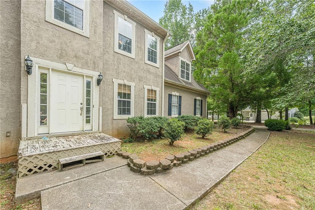 6 bedroom, 5 bathroom, 3,791 sq ft single family residence for sale at 46 Enclave Lane, Newnan, GA 30263 — photo 8