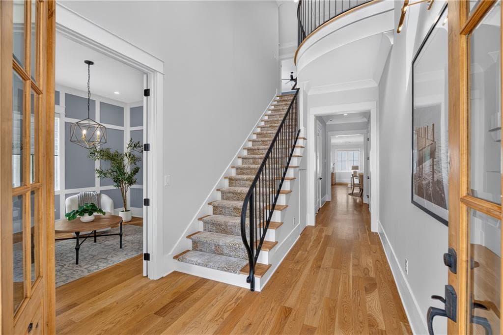 4 bedroom, 4 bathroom, 3,978 sq ft single family residence under contract at 146 Weyhill Court, Alpharetta, GA 30009 — photo 6