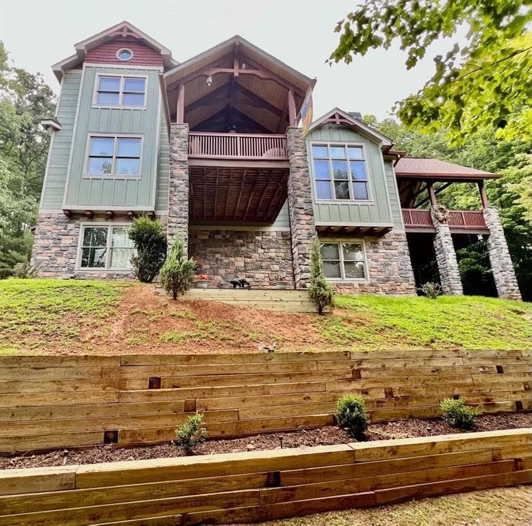 3 bedroom, 3 bathroom, 2,850 sq ft single family residence for sale at 381 Laurel Ridge Drive, Ellijay, GA 30536