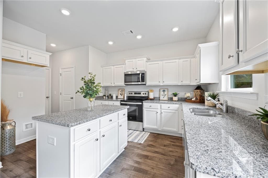 3 bedroom, 3 bathroom, 1,742 sq ft single family residence under contract at 5 Water Oak Way, Crawford, GA 30630 — photo 9
