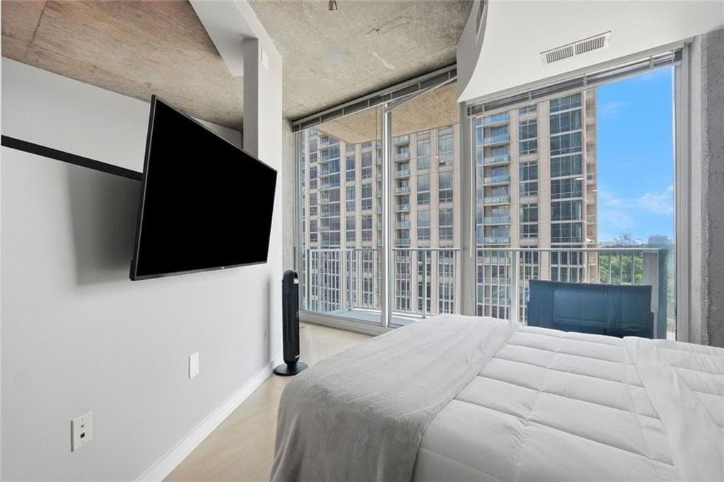 1 bedroom, 1 bathroom, 695 sq ft condominium for sale at 361 17th Street 1105, Atlanta, GA 30363 — photo 8
