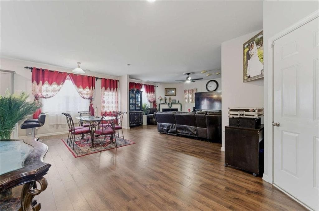5 bedroom, 4 bathroom, 2,880 sq ft single family residence under contract at 505 Emporia Loop, Mcdonough, GA 30253 — photo 5