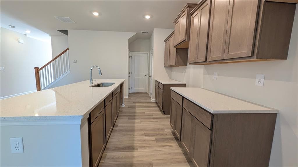 3 bedroom, 3 bathroom, 1,734 sq ft single family residence for sale at 521 Hayes Lane, Canton, GA 30115 — photo 4