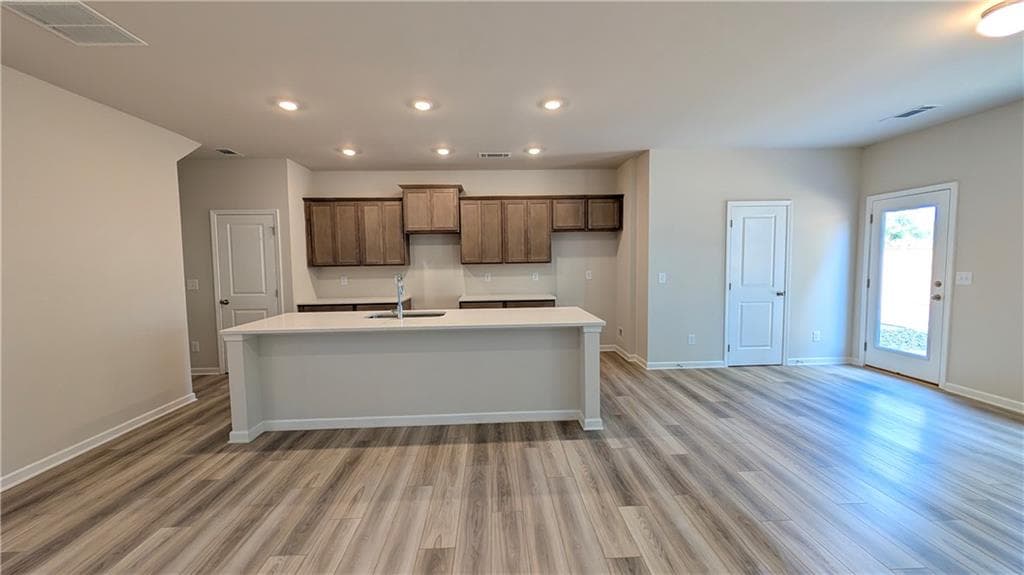 3 bedroom, 3 bathroom, 1,734 sq ft single family residence for sale at 521 Hayes Lane, Canton, GA 30115 — photo 6